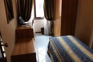 فندق ديبيندانس دي كونسولي 3*